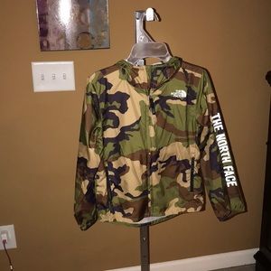 Boys The Northface Windbreaker